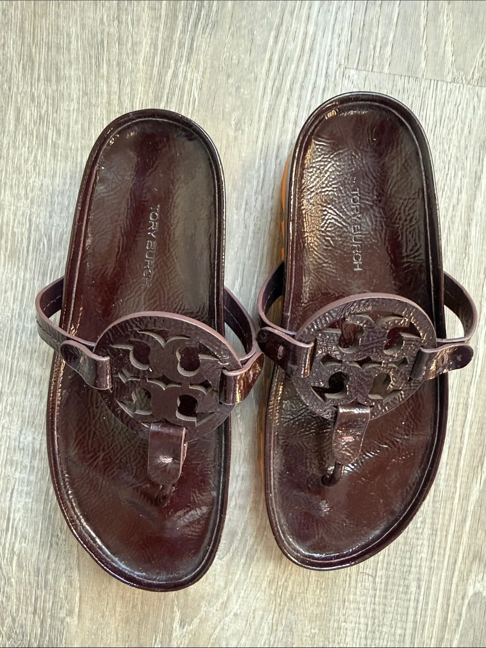 TORY BURCH MILLER CLOUD LUG FLIP FLOP IN PLUM / ORANGE CITRINE 6